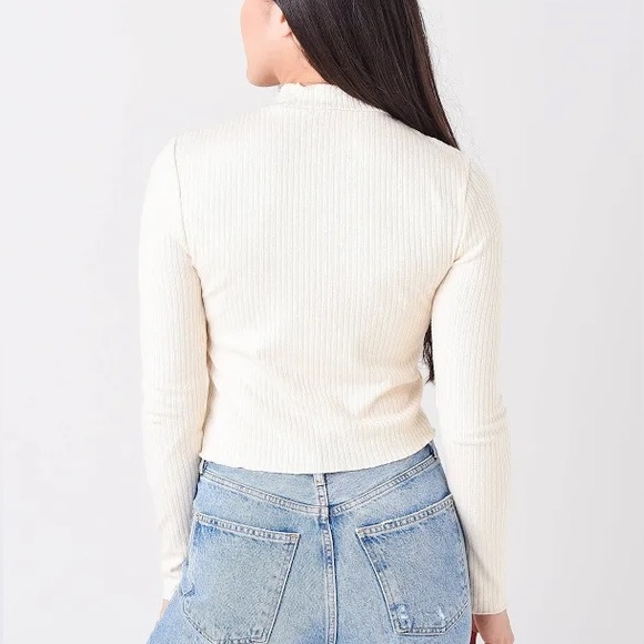 Steve Madden lettuce edge top, long sleeve mock neck - Picture 3 of 7